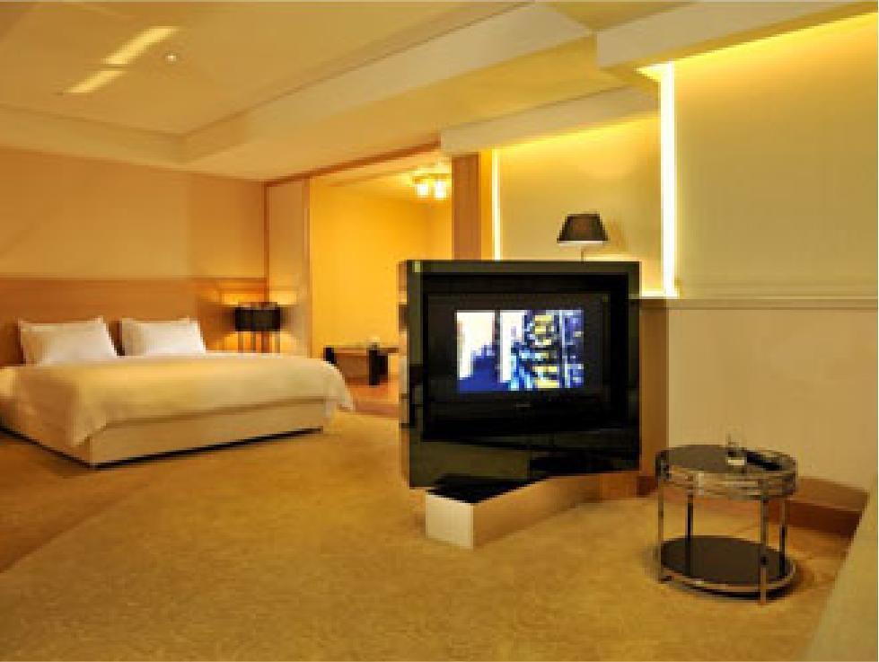 Asia Emperor Hotel ไถหนาน ภายนอก รูปภาพ